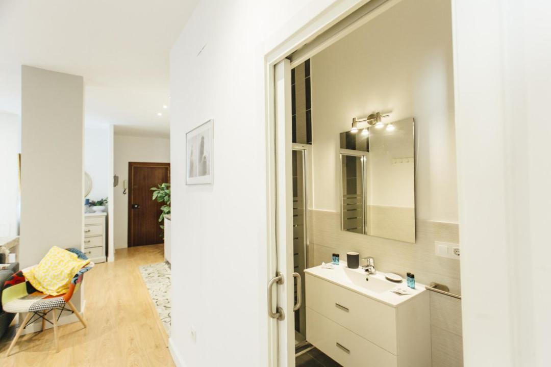 Bright And Comfortable- 2D 2B- Conde De Torrejon Sevilha Exterior foto